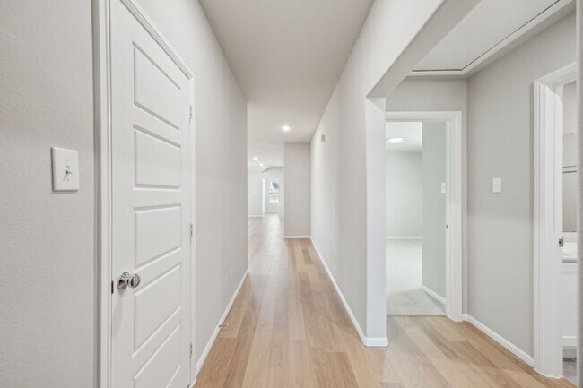 2128 Lone Star Ln unit 36657953, Seagoville, TX 75159 - photo 3