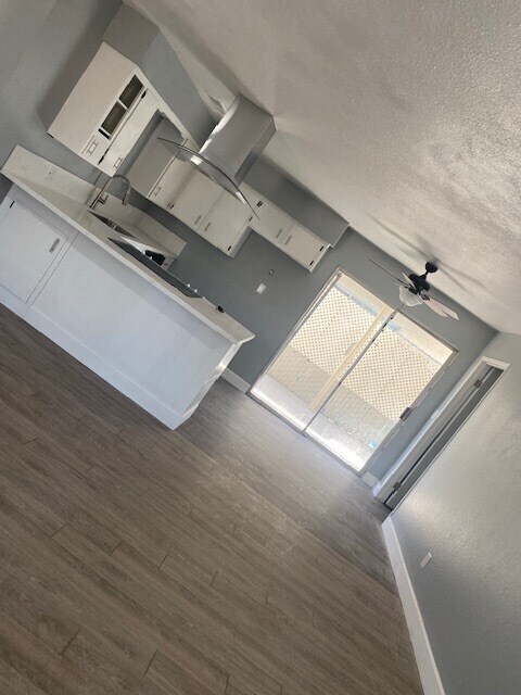 520 N Prospect St unit Aces, Porterville, CA 93257 - photo 1