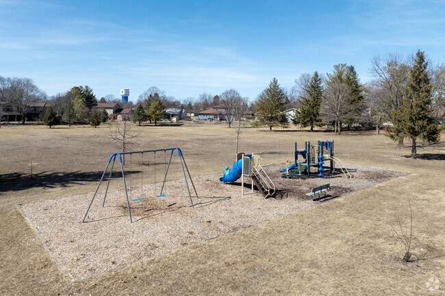 At the center of Parkview Heights you'll find the public Parkview Park.