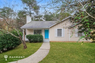 2624 Laurel View Dr, Snellville, GA 30039