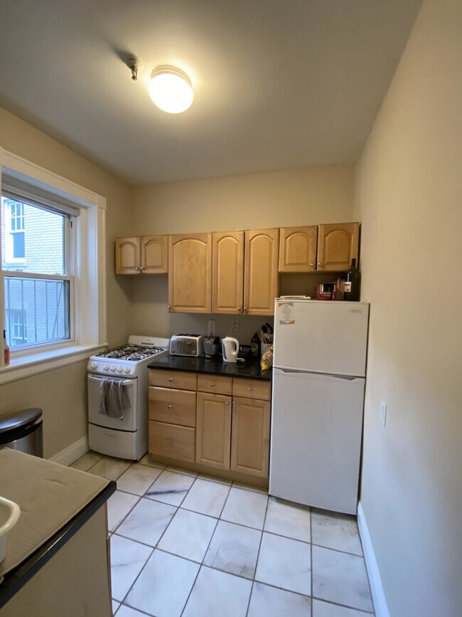 1197 Commonwealth Ave unit 14, Allston, MA 02134 - photo 7