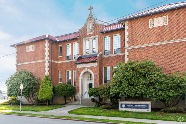 Our Lady of Hope Catholic School is located within the Bayside neighborhood of Everett.