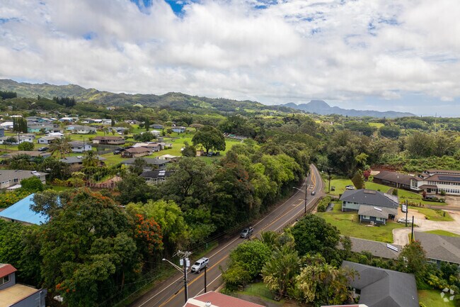 With its warm climate and breathtaking scenery, Lawai is a paradise for outdoor enthusiasts.