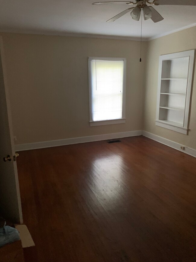 Unit A -bedroom
