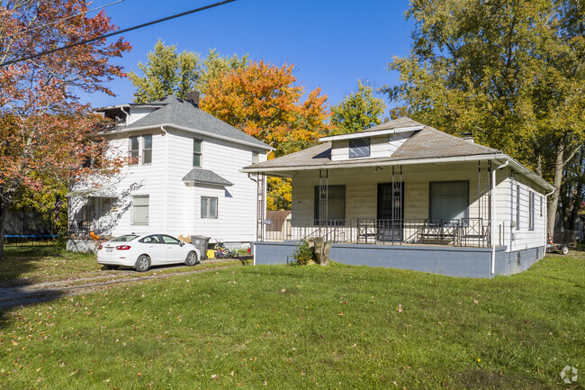 Homes in the McGuffey Heights neighborhood are typically a more modest size.