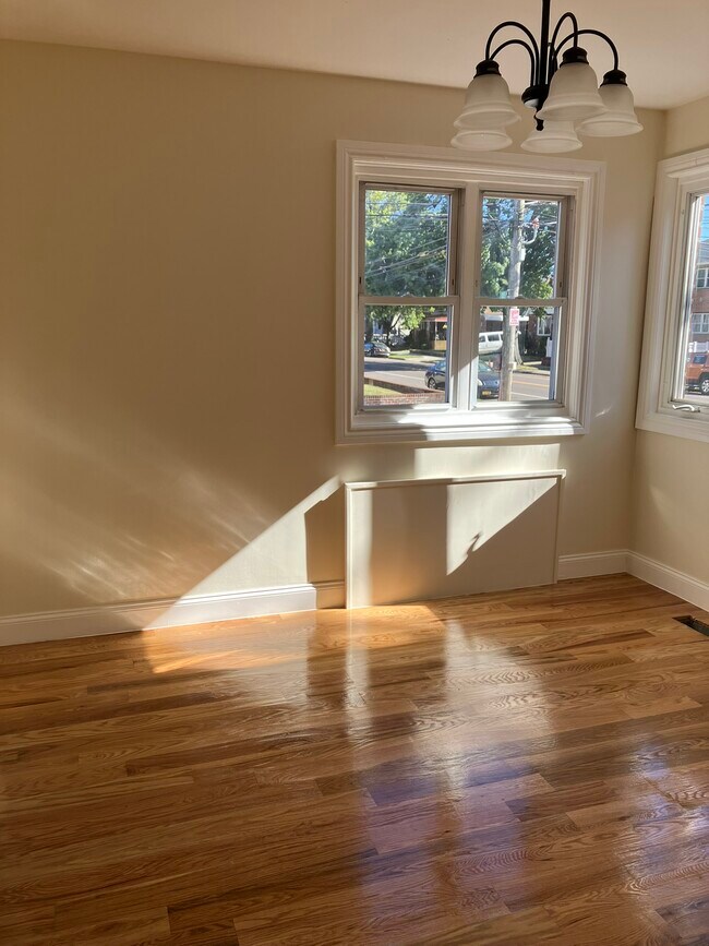 12119 135th Ave, South Ozone Park, NY 11420