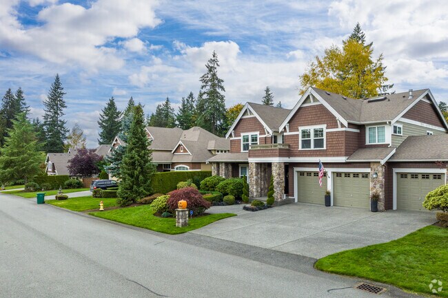 High Bridge has mix of Craftsman-inspired builds with plenty of garage and driveway space.