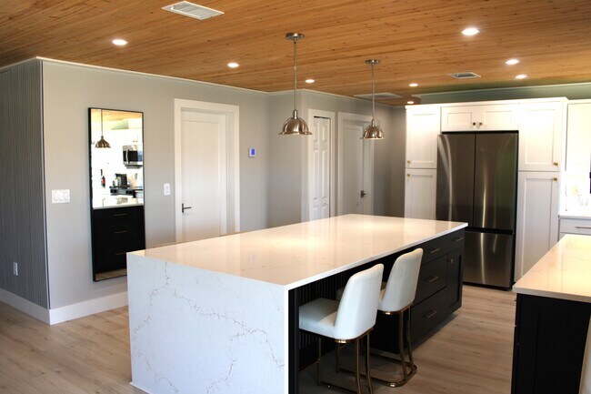 229 Palm Island NW, Clearwater Beach, FL 33767 - photo 6