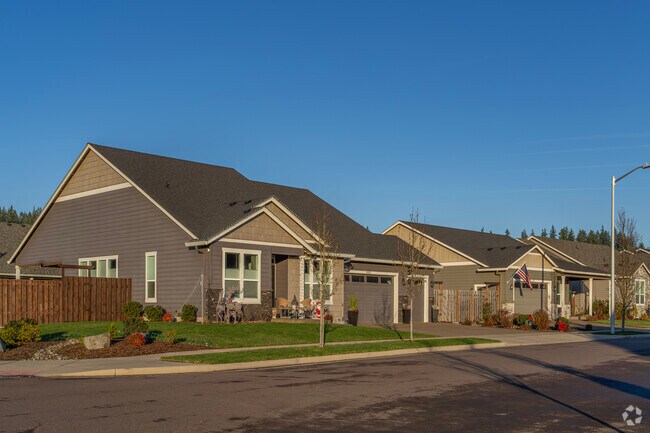 Modern housing developments around Turner Lake in Turner, OR.