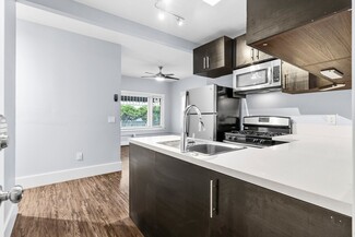 138 Elm Ave Unit 14, Long Beach, CA 90802