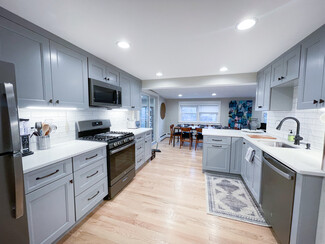83 Rockridge Rd, Waltham, MA 02453