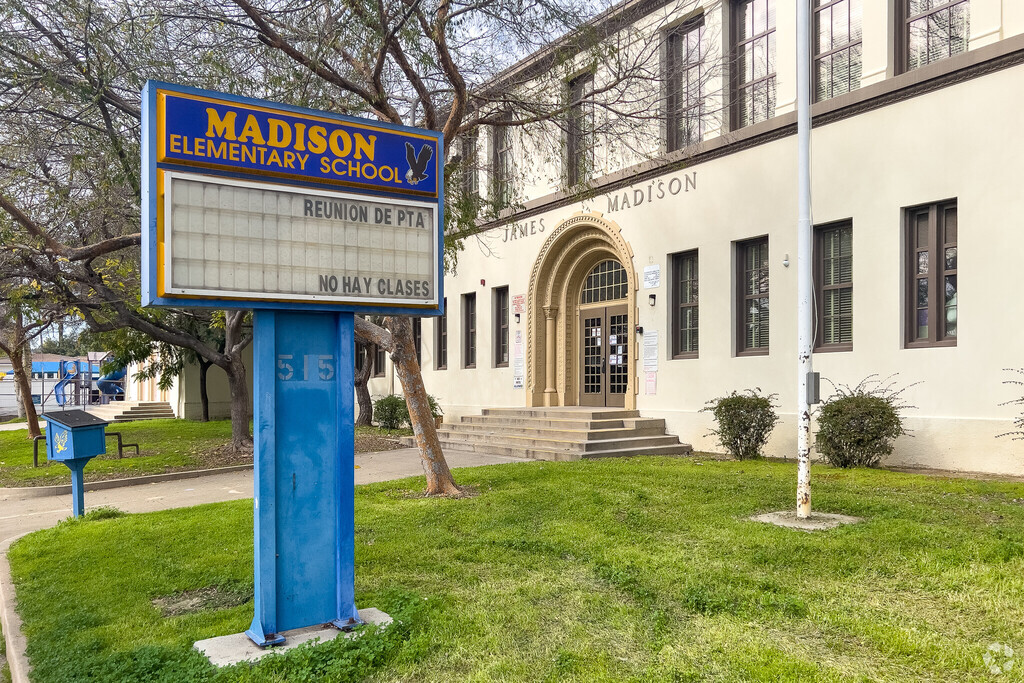 The entrance sign to Madison Elementary.