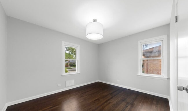 11600 S Kilbourn Ave, Alsip, IL 60803 - photo 5