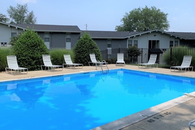 Cameron Park Apartments, Bowling Green, KY 42101 - photo 2
