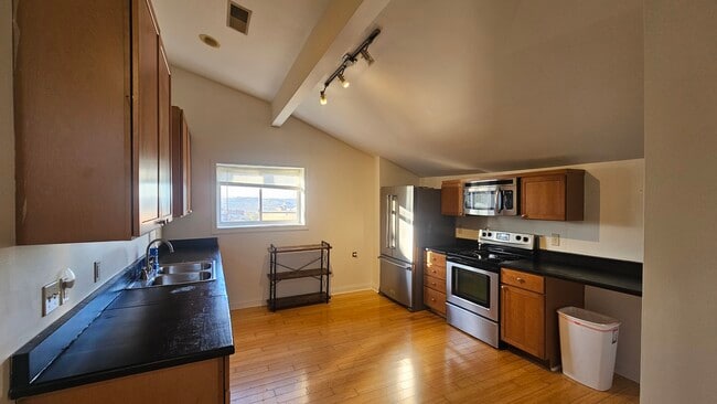 635 Kress Aly unit 4, Cincinnati, OH 45214 - photo 7