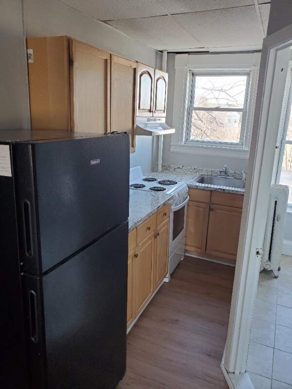 490 Pine St Unit 3, Manchester, NH 03104