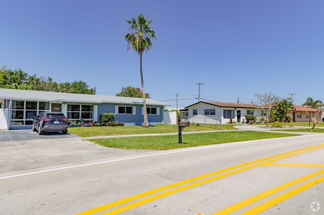 Ranch-style homes in Berkshire offer a laid-back suburban vibe just minutes from Palm Beach.