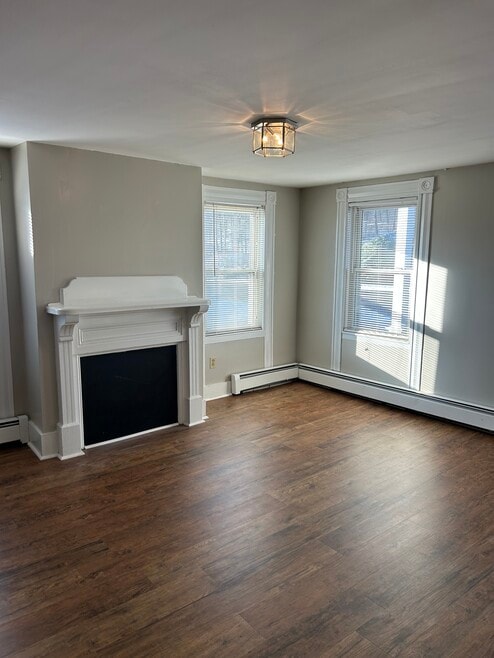 156 Worcester St unit 1, North Grafton, MA 01536 - photo 1