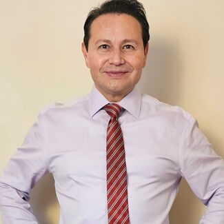 ROBERT HERNANDEZ