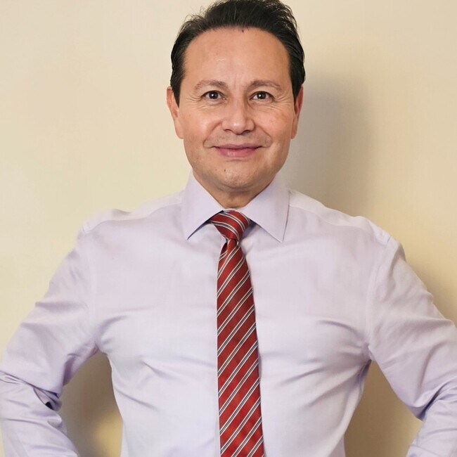 Agent Photo