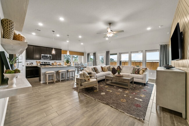 133 Hudson Ln unit 36474621, Justin, TX 76247 - photo 7