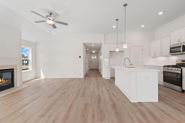 1216 Cedarcrest Blvd, Acworth, GA 30101 - photo 4