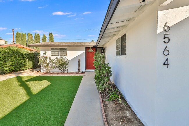 6564 Kelvin Ave, Winnetka, CA 91306 - photo 5