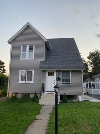 139 Schuyler Ave, Middletown, CT 06457