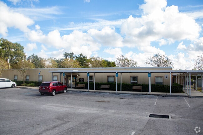 Brandon Alternative School provides education in the neighborhood of 
Mango.