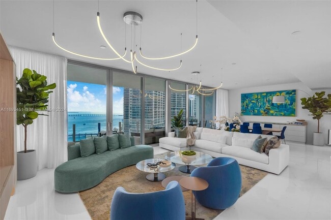 Aston Martin Residences unit 5101, Miami, FL 33131 - photo 2