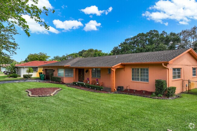 Eye-catching, colorful homes make Scott Lake a truly unique neighborhood.