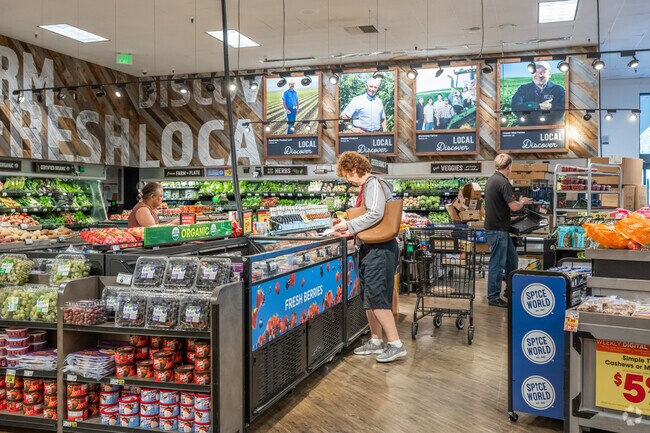 Rancho Niguel residents can get fresh produce and hot foods at the local Ralph's grocery store.