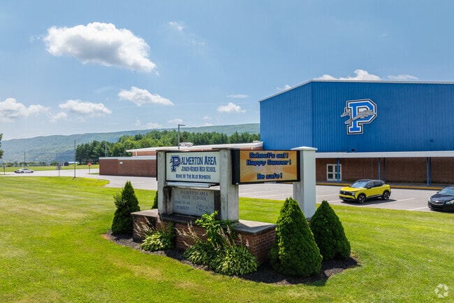 The student to teacher ratio at Palmerton Area High School is 13 to 1.