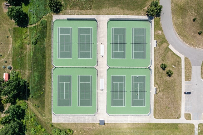 East Rockford Middle School is a public school located in Rockford, Michigan.