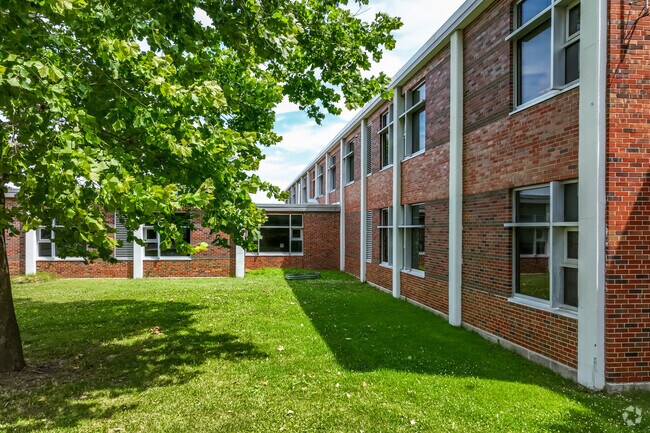 The Center Middle School PTO is a group of parents, guardians and staff members.