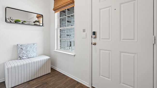 15108 Afleet Alex St unit B, Manor, TX 78653 - photo 2