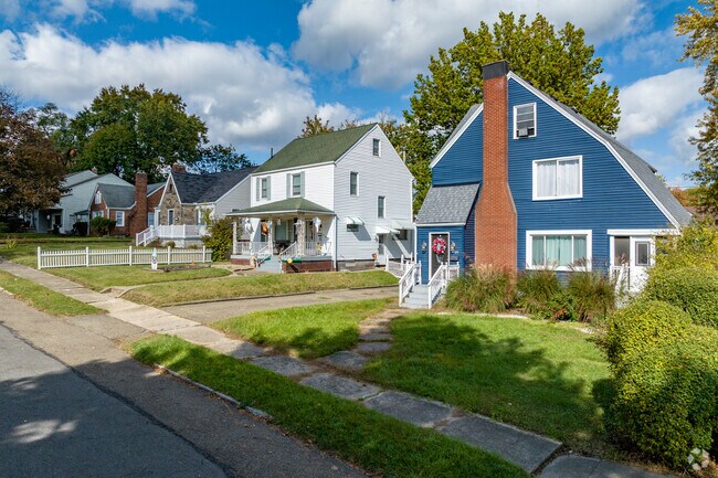 There is a wide array of architectural styles found in Gibbs.