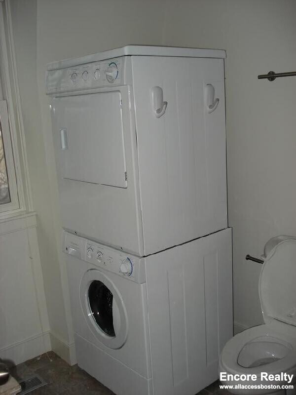 110 Second St unit RJ78, Cambridge, MA 02141 - photo 5