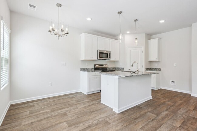 11561 Kimberly Way, Hampton, GA 30228 - photo 6