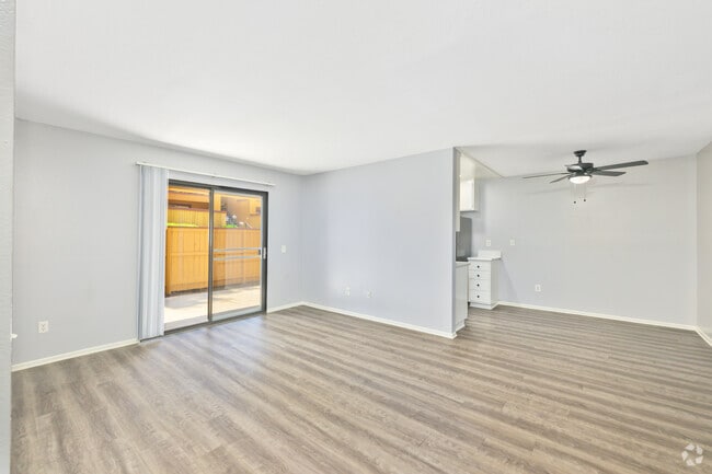 Concord Square Apartments, Riverside, CA 92507 - photo 3