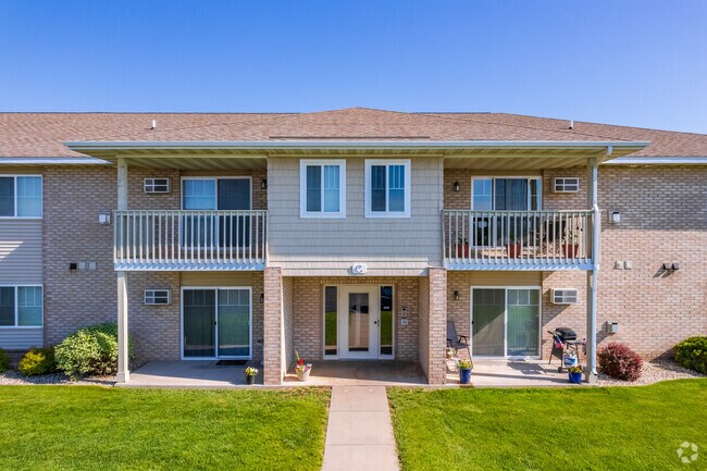 Elm Grove Apartments, Little Chute, WI 54140 - photo 4