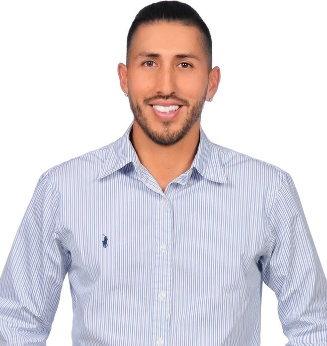 Agent Photo