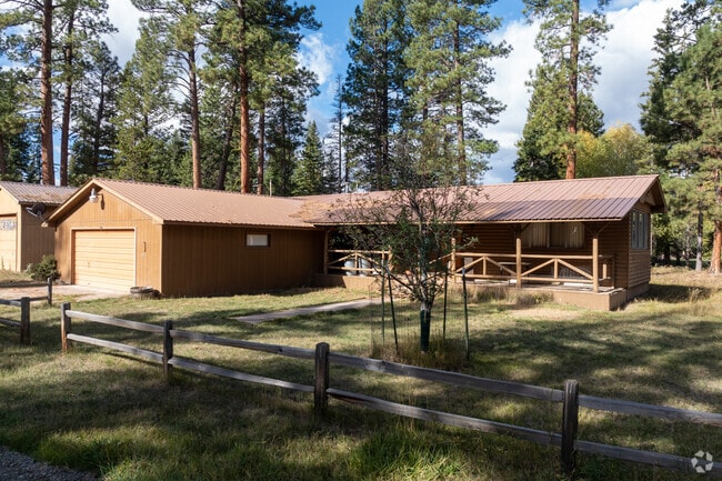 Ranch-style homes with tidy lawns are common across Lincoln.
