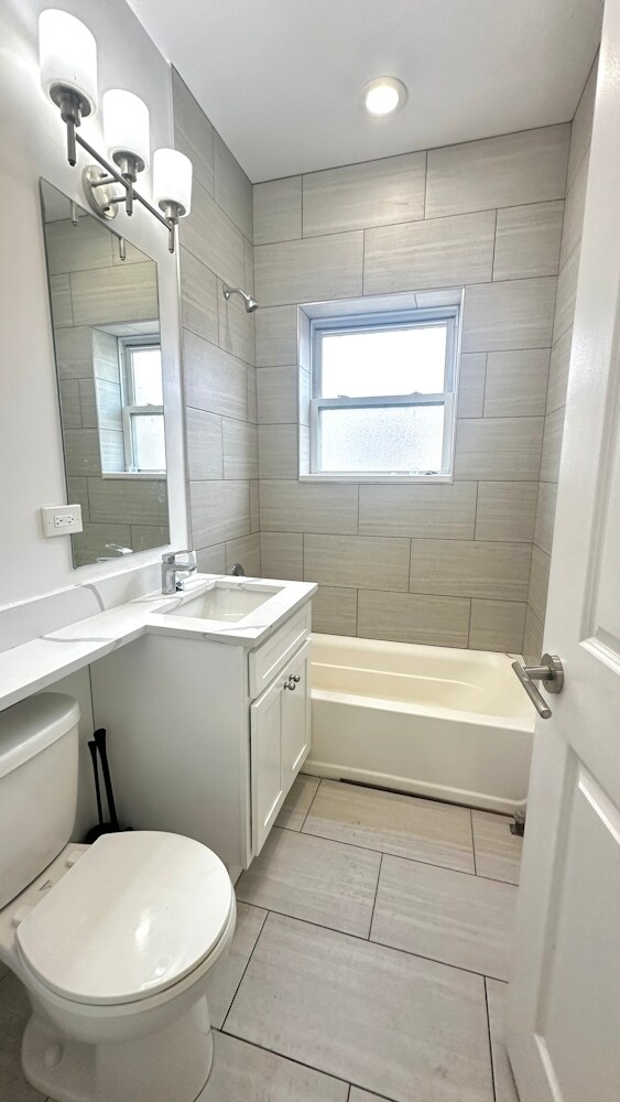 1145 W Lunt Ave unit 1157-3, Chicago, IL 60626 - photo 6