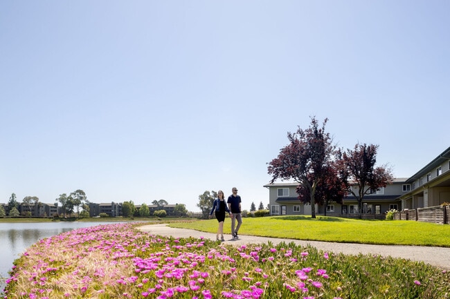 Chesapeake Point, San Mateo, CA 94403 - photo 2
