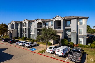 5111 N Travis St, Sherman, TX 75092