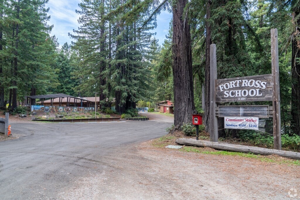 Fort Ross Elementary School serves students in the Outer Sonoma County community.