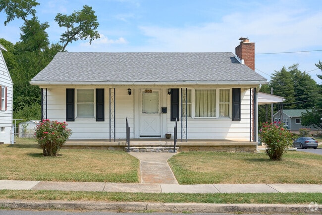 Ranch-style architecture is prevalent throughout Halfway, often accompanied by modest-sized yards.