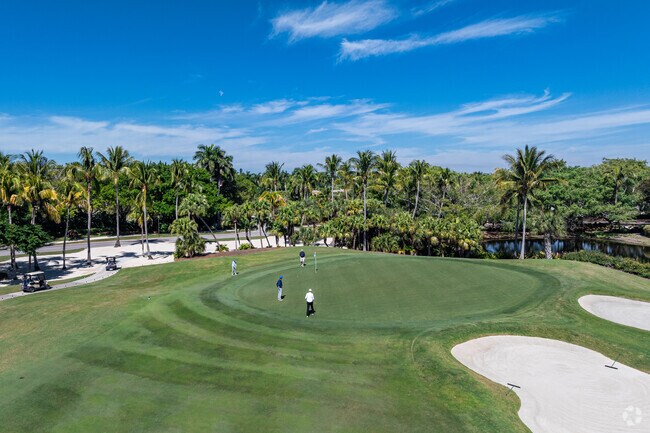 Grey Oaks golfers will love the lush greens and beautiful surroundings.