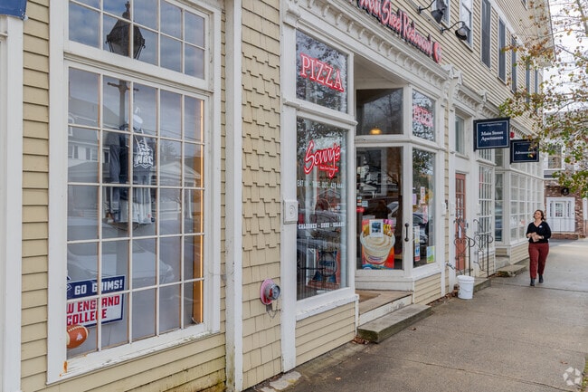 Downtown Henniker offers a variety of restaurants and boutiques to shop at.